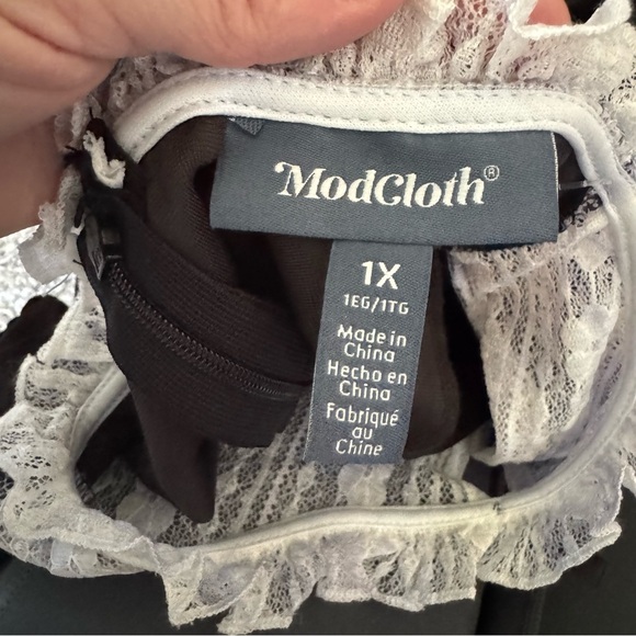 ModCloth NWT Velvet Lace Mini Dress - Picture 8 of 8